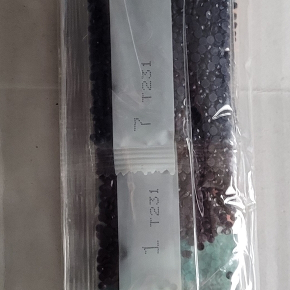 3D Diamond Painting Kits for Adults and Kids, Skull Witch and Cat Girl T231,35cm - Picture 12 of 13